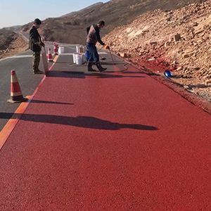 红山街道一是彩钢瓦喷漆翻新，地面喷涂